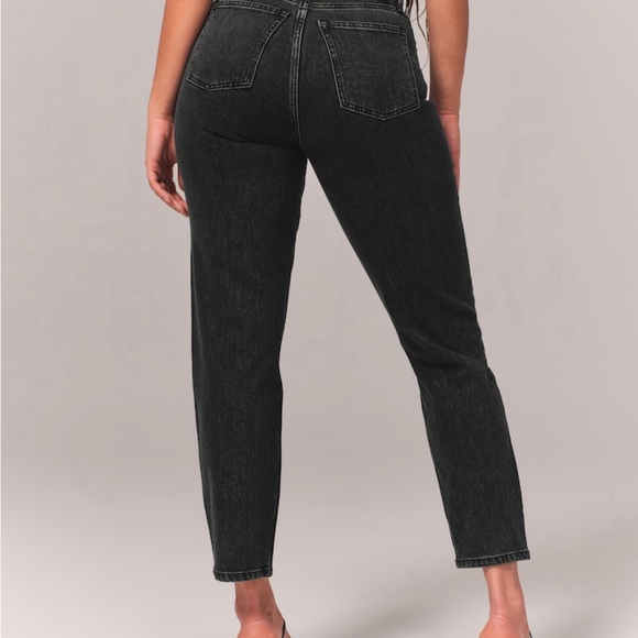 Abercrombie & Fitch; Curve Love, The Mom High Rise - Black - Picture 3 of 9